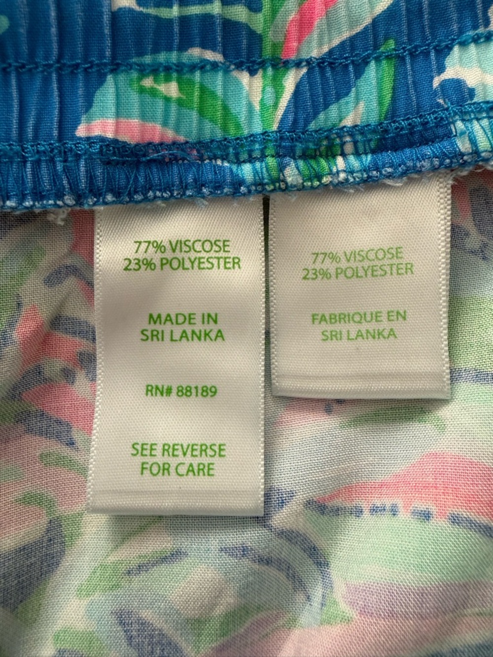 Lilly Pulitzer Katia Shorts Blue Flare Fancy Fins Mid Rise Elastic M - Picture 5 of 8